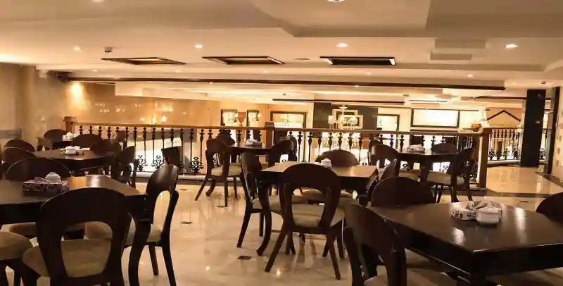 کافی شاپ هتل ساوین